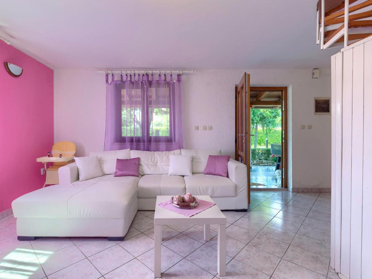 Holiday Home Nikolina - Roj412 By Interhome Sveti Petar u Sumi Eksteriør billede